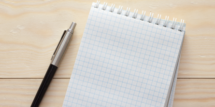 En kuglepen og en blok